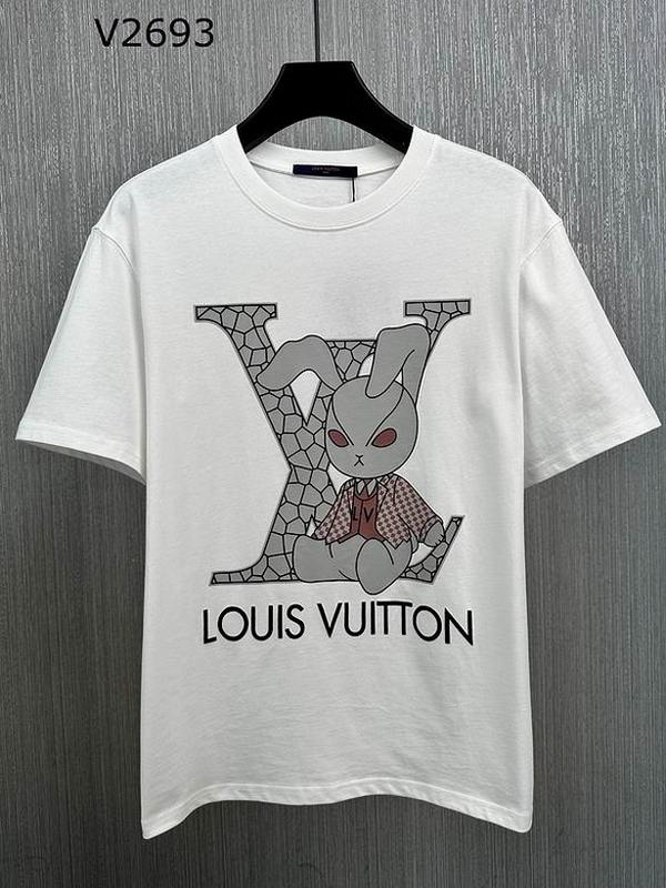 Louis Vuitton Men's T-shirts 1221